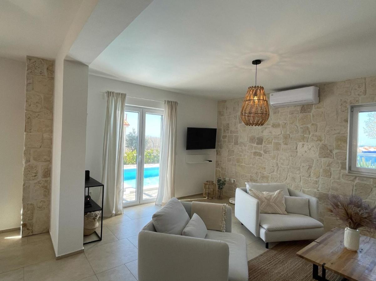 Villa Katarina - Grosser Pool Beheizt - Meerblick Vrsi Esterno foto